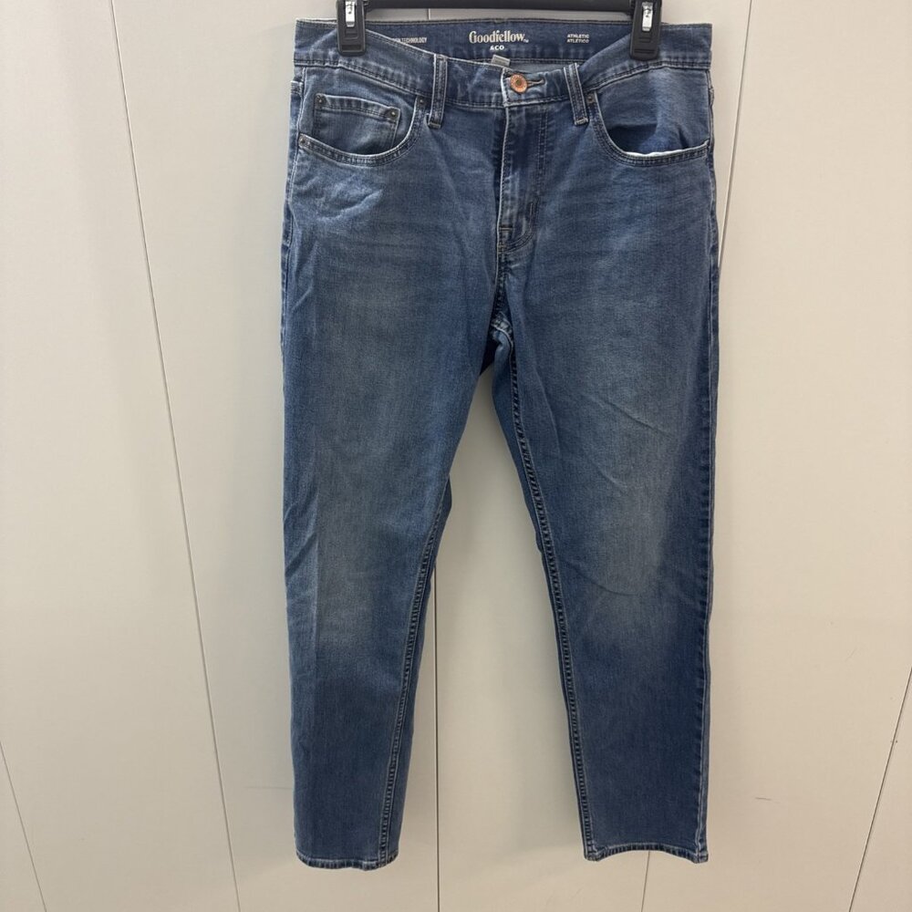 Goodfellow & Co Trutemp 365 All-Season Technology Athletic Jeans Mens 30x32 Blue